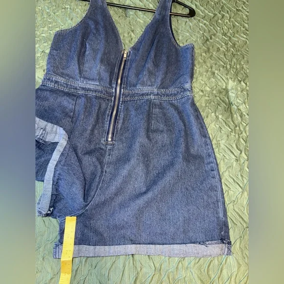 Denim Sleeveless Jumpsuit - Picture 8 of 9